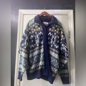 Cozy Blue and Cream Patterned Cardigan